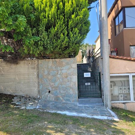 Apartamento Ina'S Masionette Nea Iraklitsa Exterior foto